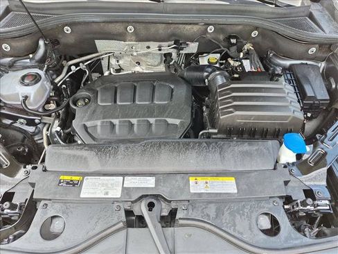 Used 2024 Volkswagen Atlas SEL AWD/4WD image 25