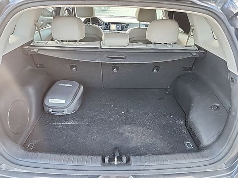 Used 2019 Kia Niro EX Premium w/ Sunroof Package image 12
