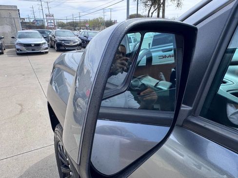 Used 2022 GMC Canyon Elevation w/ Trailering Package image 18