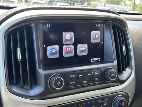 Used 2017 Chevrolet Colorado LT w/ Luxury Package, Chrome AWD/4WD image 17