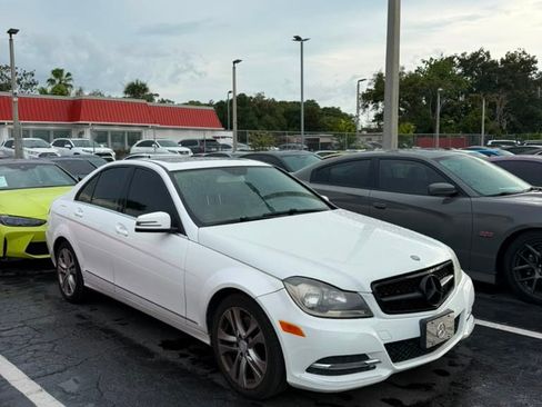 Used 2014 Mercedes-Benz C 300 4MATIC Sedan w/ Multimedia Package image 10