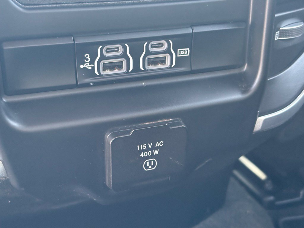 Used 2020 RAM 1500 Big Horn AWD/4WD image 16