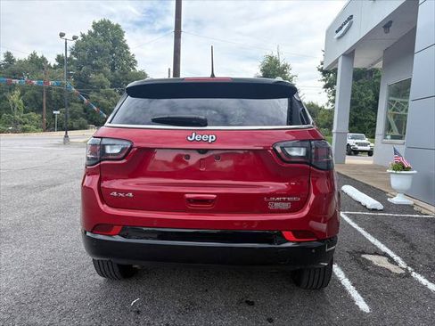 Certified 2025 Jeep Compass Limited w/ Elite Group AWD/4WD image 8