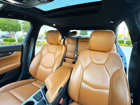 Used 2020 Cadillac CT4 Premium Luxury w/ Climate Package image 15