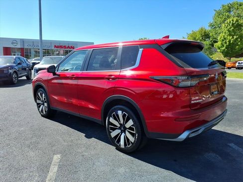 Used 2025 Mitsubishi Outlander SE FWD image 10