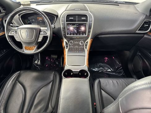 Used 2019 Lincoln Nautilus Reserve image 23