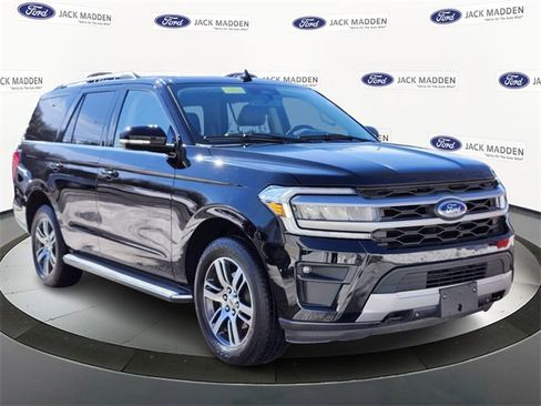 Used 2022 Ford Expedition XLT image 7