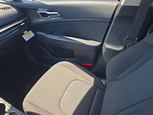 New 2026 Kia Sportage LX FWD image 15