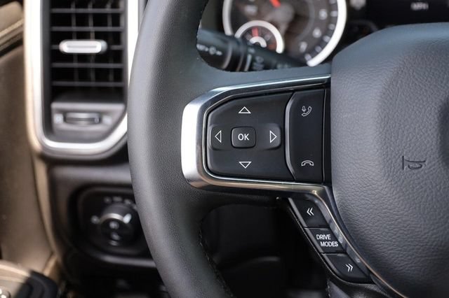 Used 2026 RAM 1500 Laramie AWD/4WD image 11