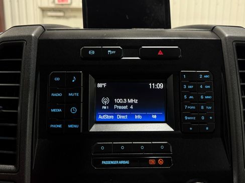 Used 2017 Ford F550 2WD SuperCab Super Duty image 30