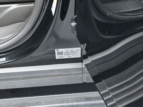 Used 2025 Cadillac Escalade ESV Sport Platinum image 50