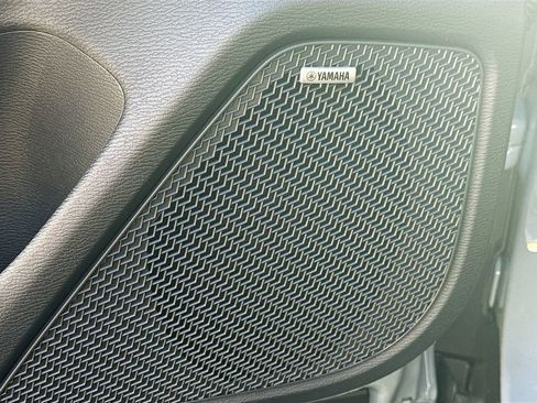 New 2026 Mitsubishi Outlander SE image 19