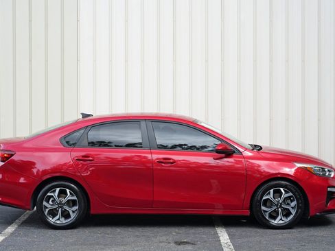 Used 2021 Kia Forte LXS FWD image 44