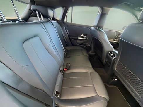 Used 2023 Mercedes-Benz GLA 250 4MATIC image 36