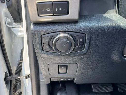 Used 2022 Ford F250 Lariat w/ Lariat Value Package AWD/4WD image 30