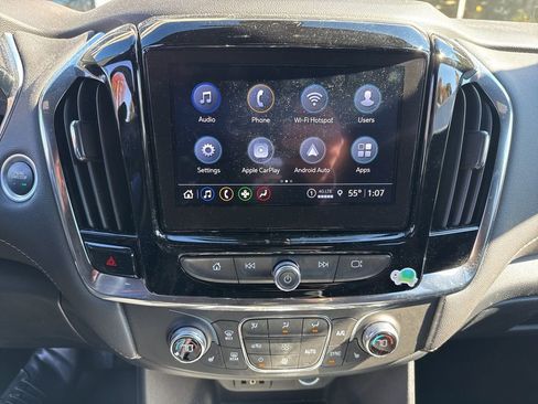 Certified 2023 Chevrolet Traverse LT image 8