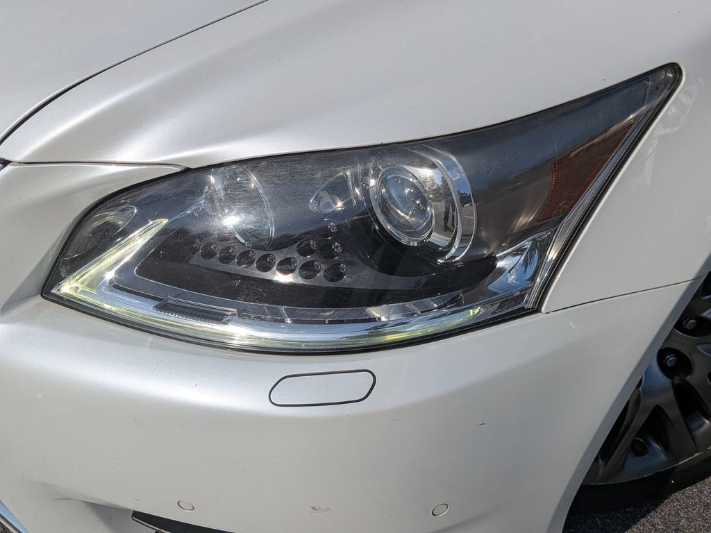Used 2013 Lexus LS 460 w/ Comfort Pkg RWD image 5