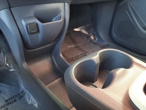 Used 2021 Chevrolet Bolt LT image 15