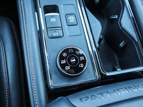 Used 2024 Nissan Pathfinder Rock Creek image 23