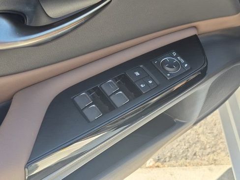 Used 2024 Lexus ES 300h w/ Accessory Package (Z1) FWD image 15