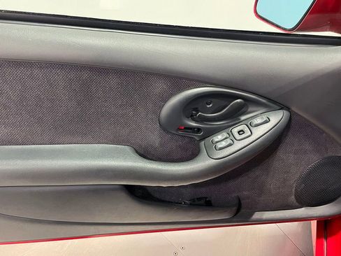 Used 1998 Pontiac Firebird Formula w/ Opt Pkg image 50