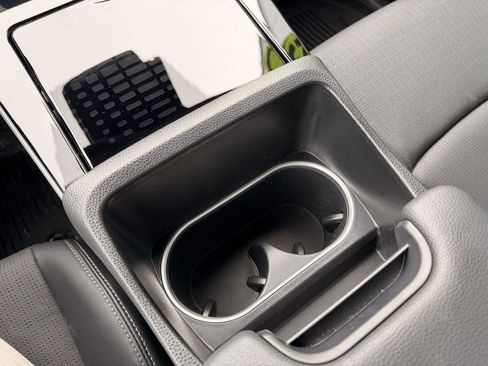 Used 2025 Subaru Solterra Limited image 27