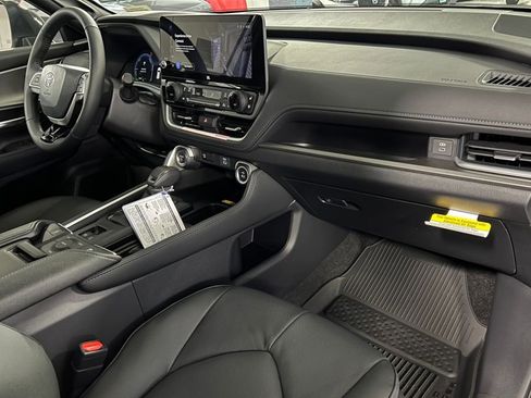 New 2026 Toyota Grand Highlander AWD Hybrid image 26