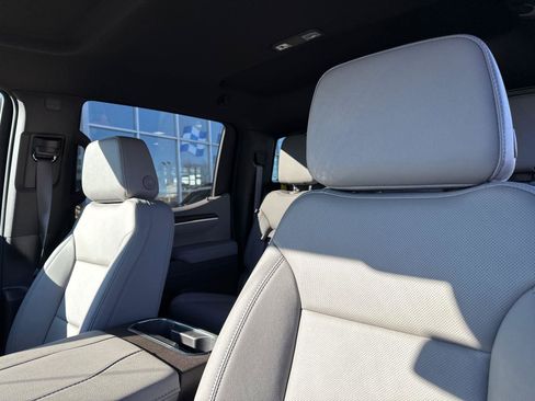 New 2025 GMC Sierra 1500 SLT w/ SLT Premium Plus Package image 14