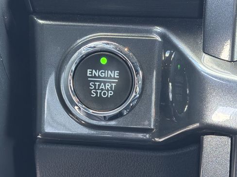 Used 2022 Ford F150 XLT w/ Equipment Group 302A High image 11