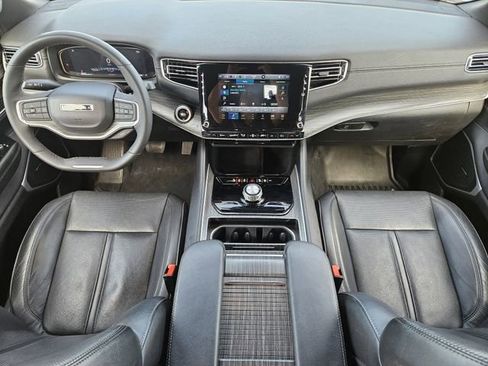 Used 2024 Jeep Wagoneer L Series II w/ Flexible Seating Group RWD image 26