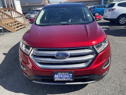 Used 2017 Ford Edge Titanium w/ Equipment Group 301A AWD/4WD image 2