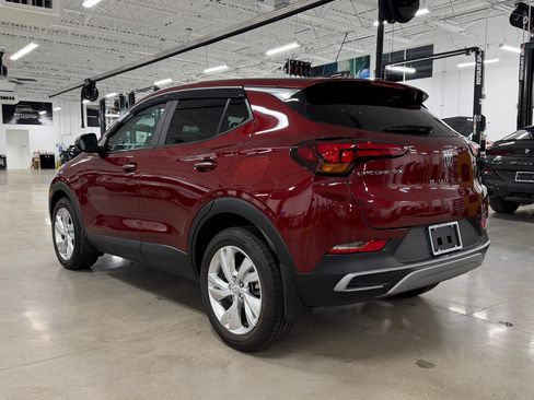 Used 2024 Buick Encore GX Preferred w/ Comfort Package FWD image 3