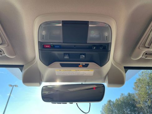 Used 2023 Subaru Crosstrek 2.0i Premium w/ Special Edition image 20