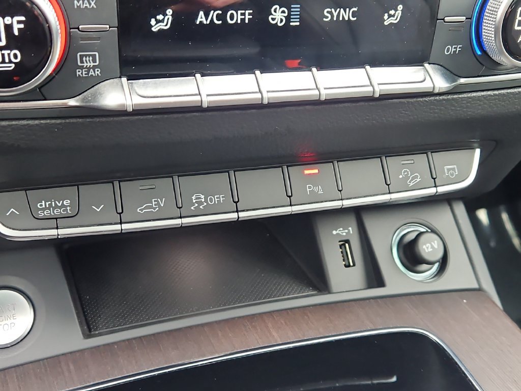 Used 2023 Audi Q5 e Premium Plus w/ Premium Plus Package AWD/4WD image 19