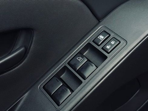 Used 2024 Nissan Frontier S image 12