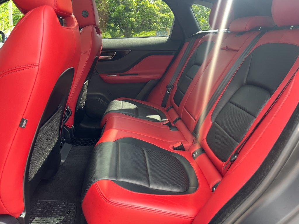 Used 2018 Jaguar F-PACE S AWD/4WD image 27