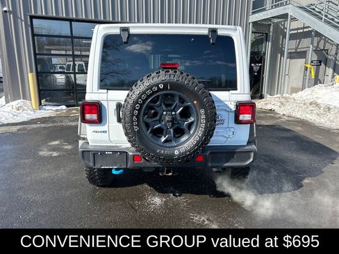 Used 2023 Jeep Wrangler Unlimited w/ Sun & Screen Package image 5