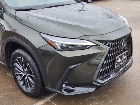 Certified 2025 Lexus NX 250 FWD w/ Premium Package image 7