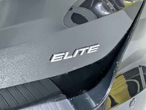 Used 2024 Honda Odyssey Elite image 30