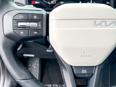 New 2025 Kia K4 GT-Line Turbo w/ GT-Line Premium Package FWD image 25