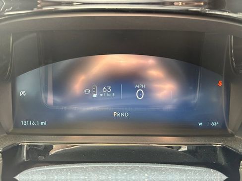 Used 2024 Lincoln Corsair AWD image 5