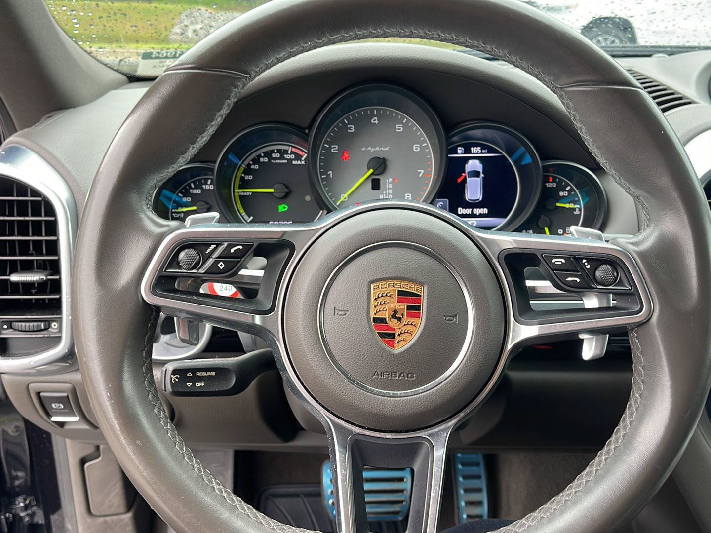 Used 2018 Porsche Cayenne S Platinum AWD/4WD image 23