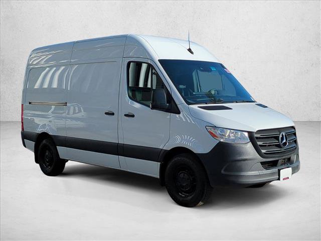 Used 2023 Mercedes-Benz Sprinter 2500 image 3