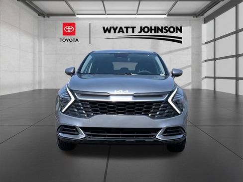 Used 2024 Kia Sportage LX image 8