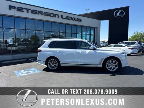 Used 2026 BMW X7 xDrive40i AWD/4WD image 1