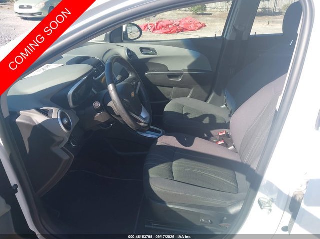 Used 2020 Chevrolet Sonic LT w/ Convenience Package FWD image 5