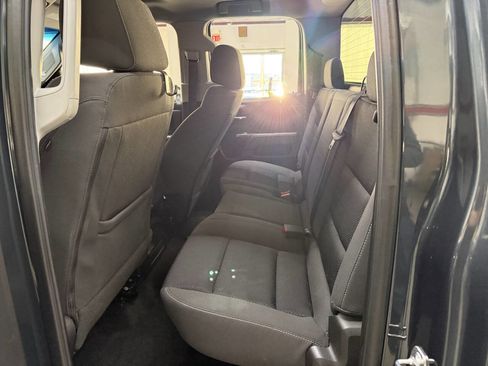Used 2018 GMC Sierra 1500 SLE w/ SLE Value Package AWD/4WD image 13