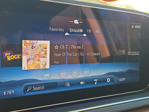 Used 2024 Mercedes-Benz GLE 350 4MATIC w/ AMG Line Exterior image 18