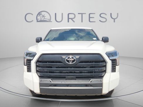 Certified 2025 Toyota Tundra SR5 w/ SR5 Convenience Package AWD/4WD image 8