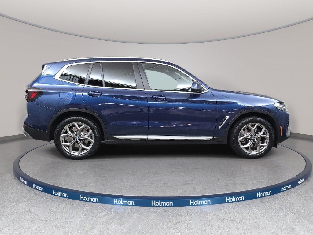Used 2023 BMW X3 xDrive30i w/ Premium Package w/ZPA AWD/4WD image 5
